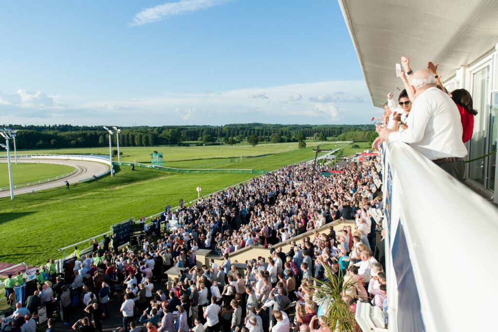 Towcester-Racecourse-VIP-Balcony-View-4.jpg